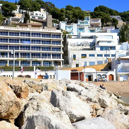 Appartement Nautic 2-4 *